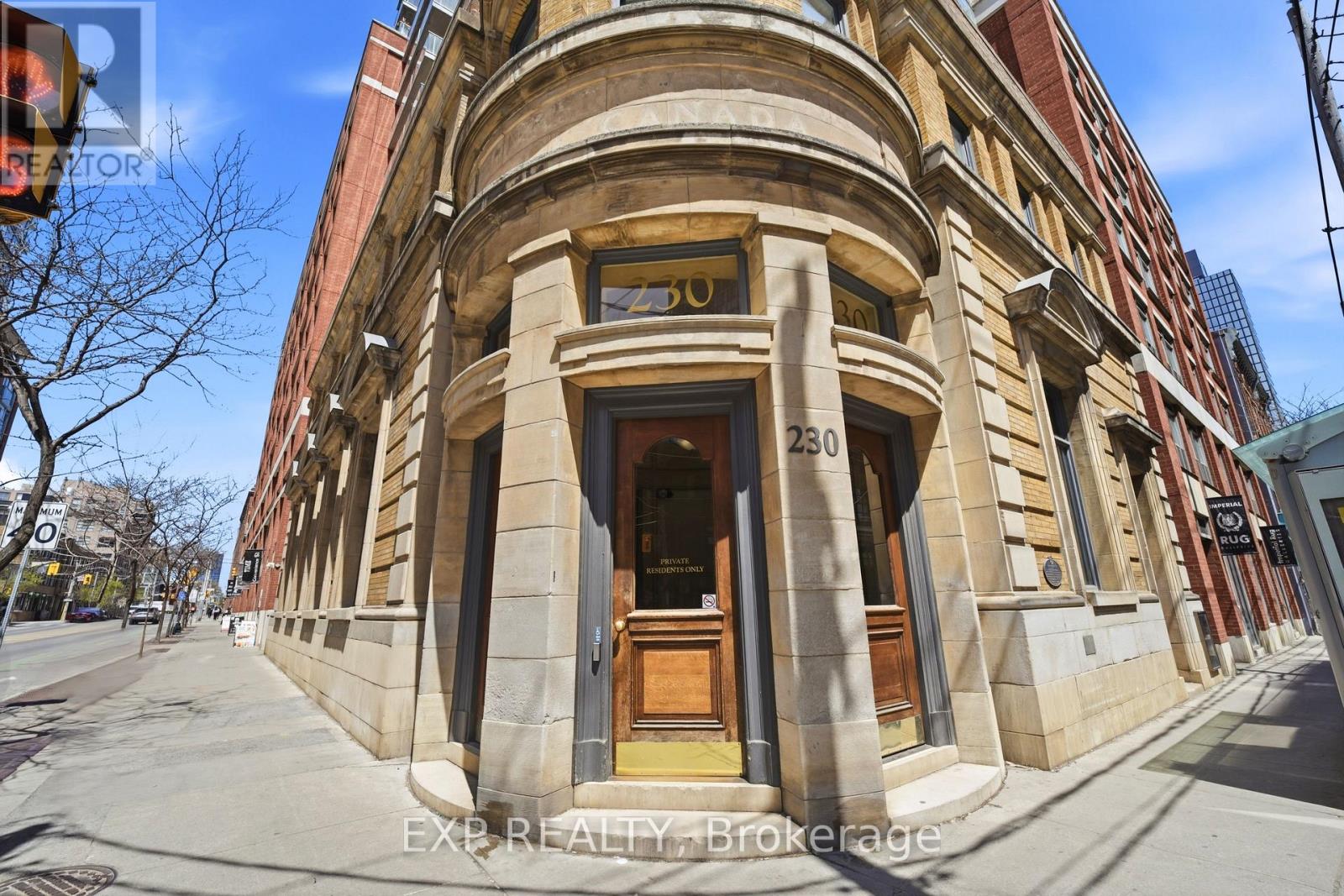 #PH20 230 KING STREET E - 2