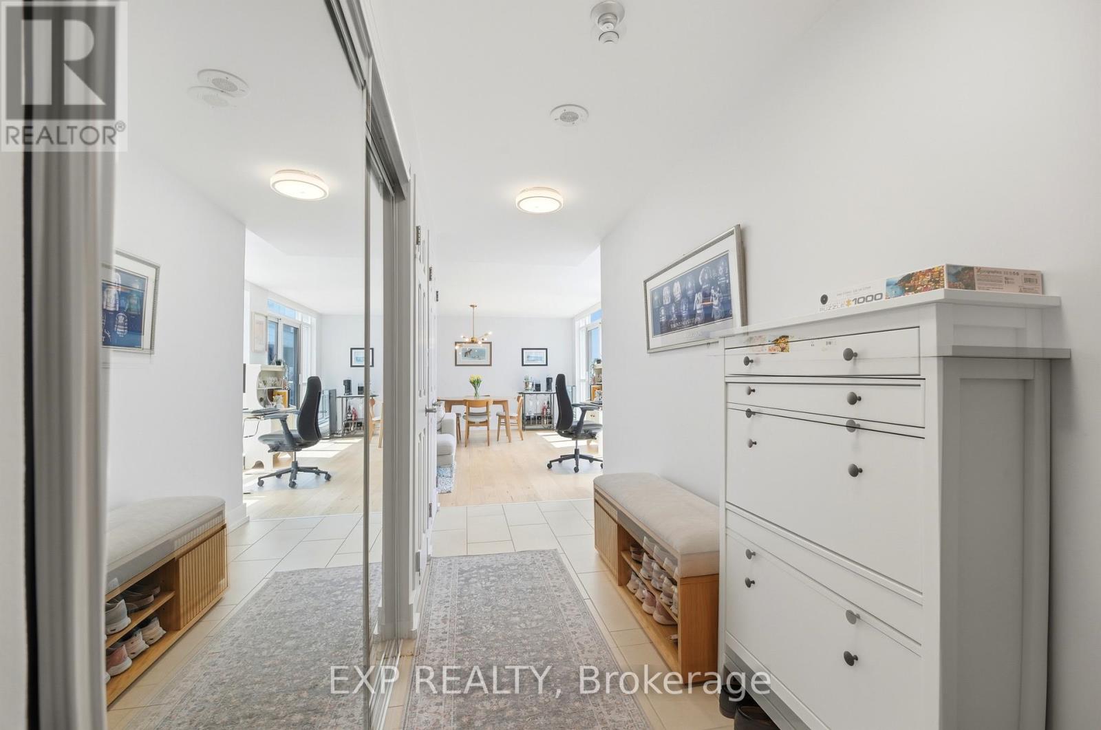 #PH20 230 KING STREET E - 8