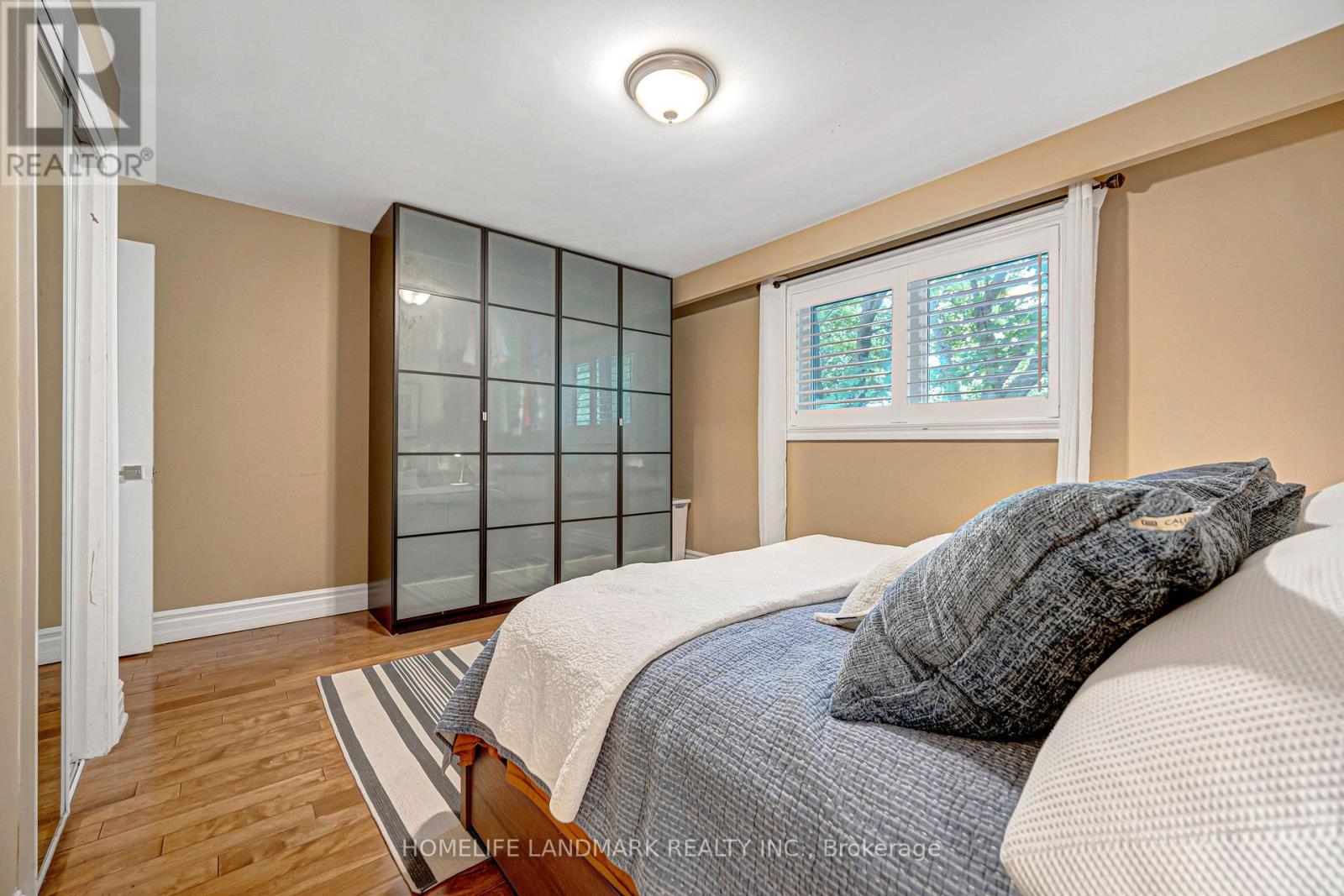 15 DENTON AVENUE - 21