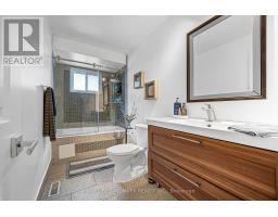 15 Denton Avenue, Toronto, ON M4C1T7 Photo 22