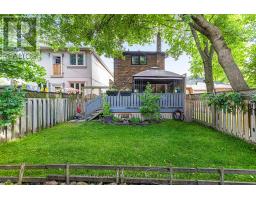 15 Denton Avenue, Toronto, ON M4C1T7 Photo 37