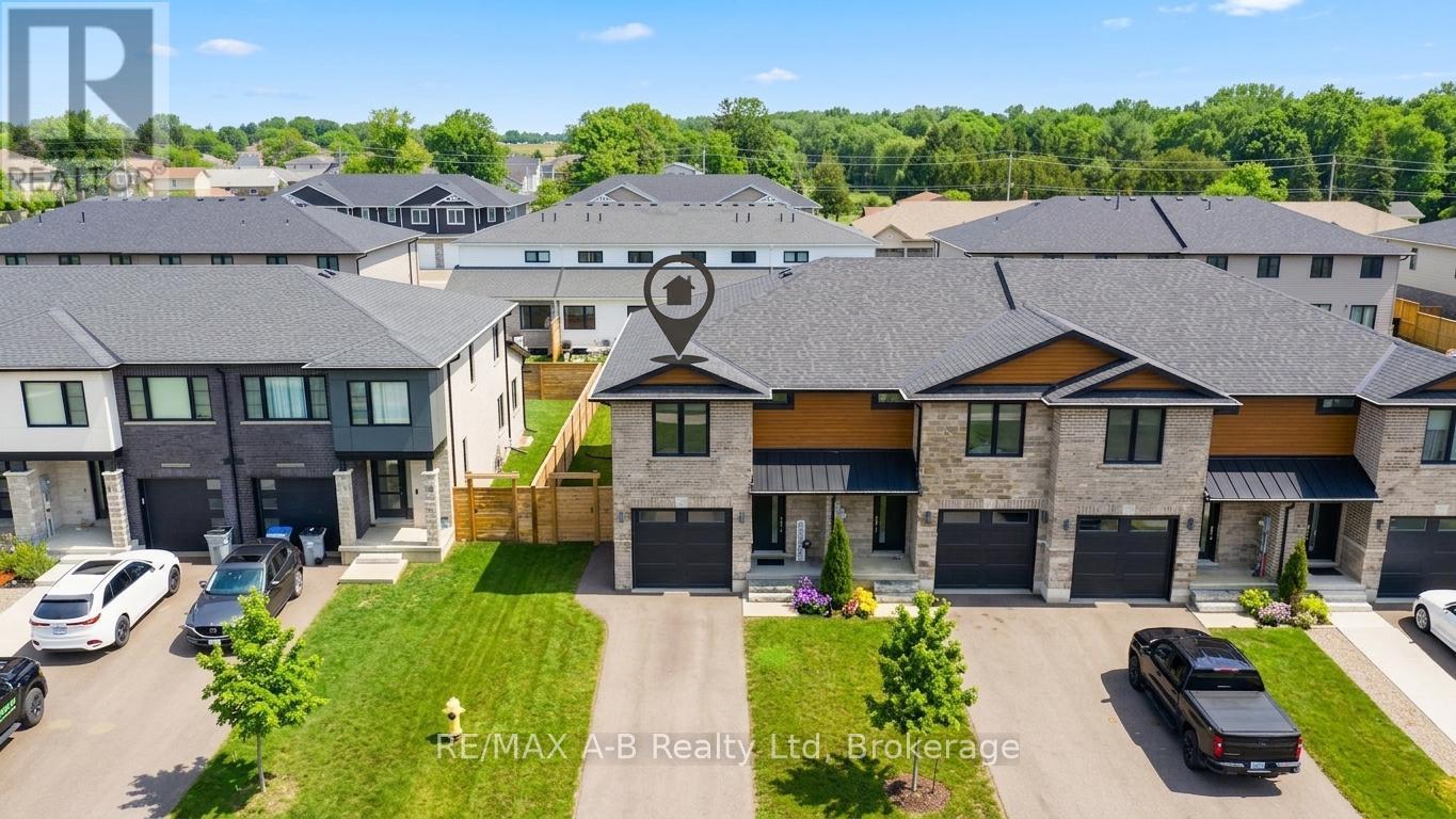 31 TRAILSIDE DRIVE - 3