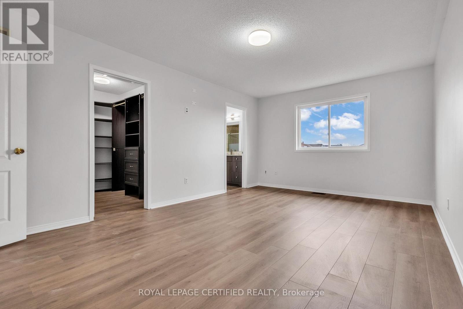 114 BOTAVIA DOWNS DRIVE - 14
