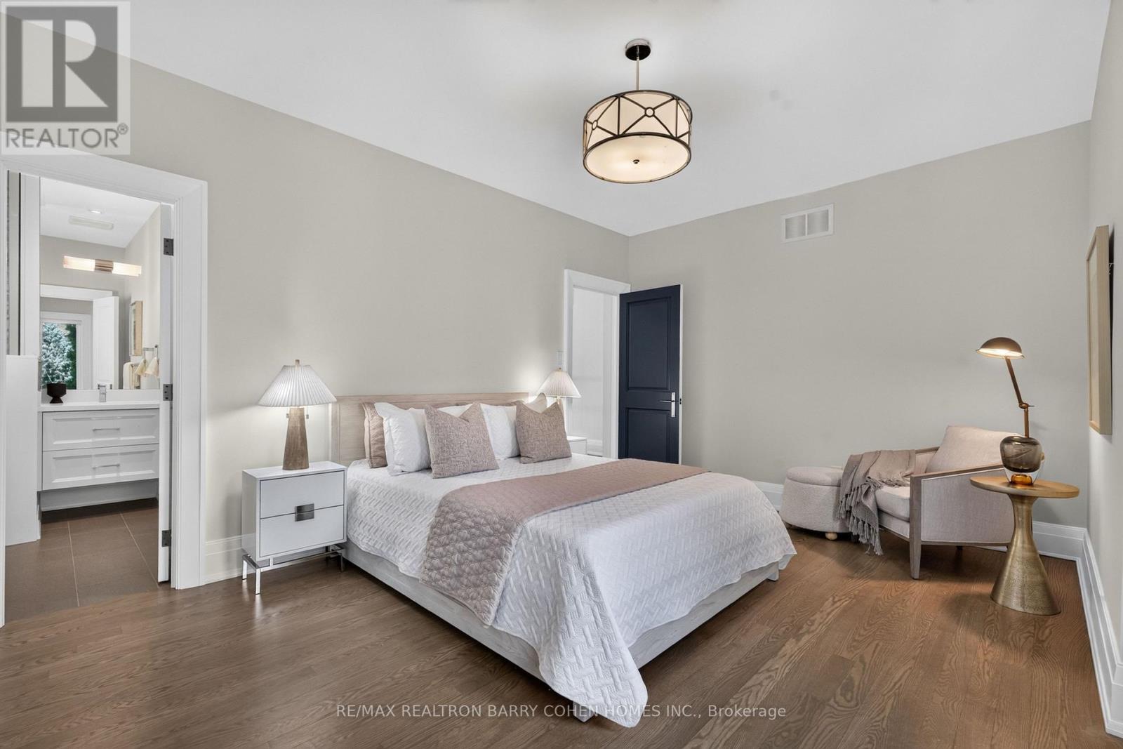33 MUNRO BOULEVARD - Image 33