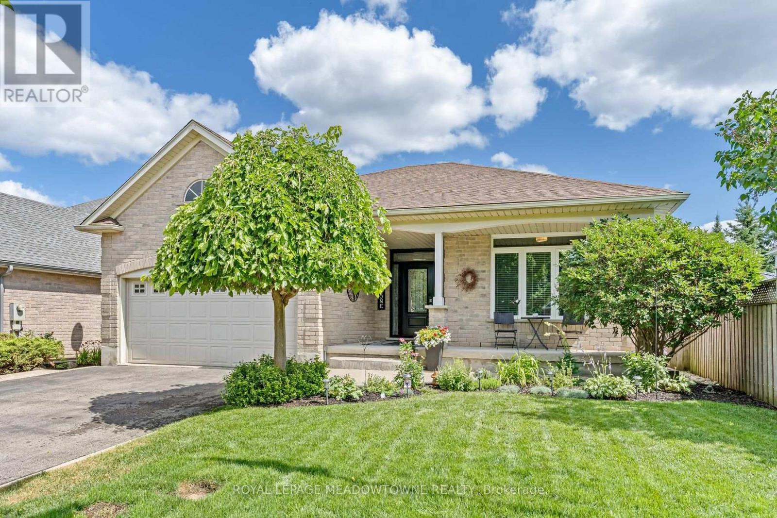 17 DAWKINS CRESCENT - 2
