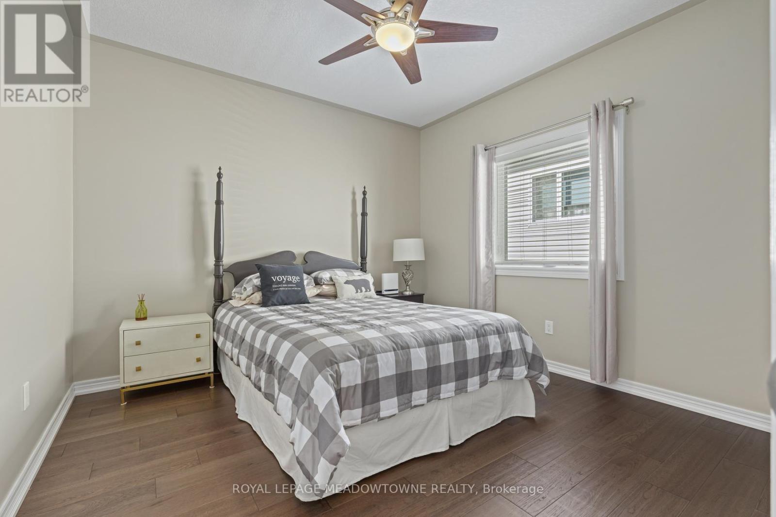 17 DAWKINS CRESCENT - 26