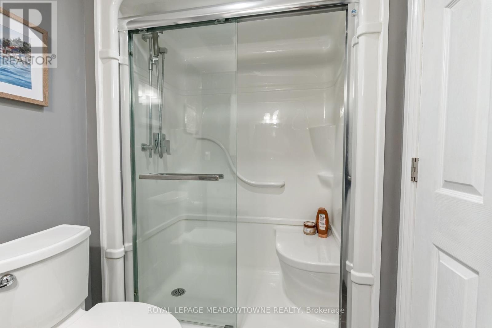 17 DAWKINS CRESCENT - 38