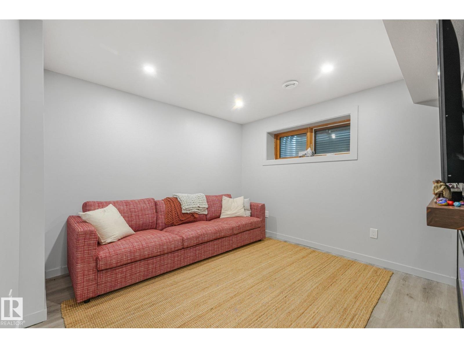 4004 BLACKBIRD LINK LI NW - 29