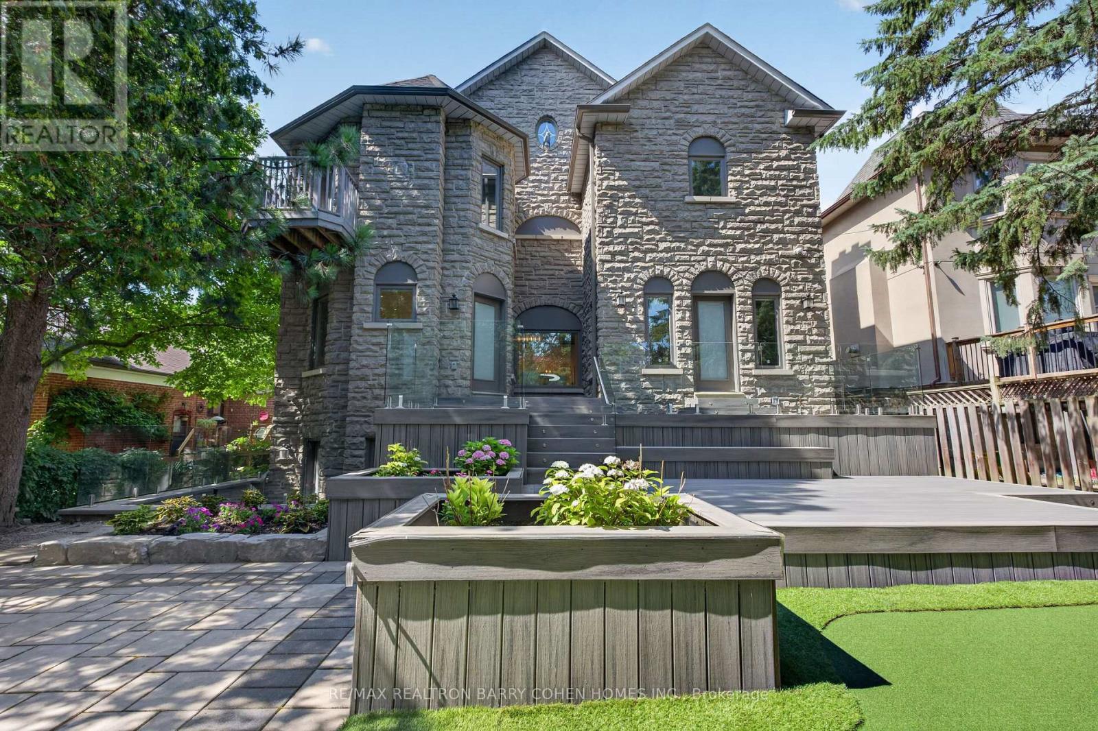 33 MUNRO BOULEVARD - Image 47