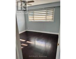 Upper - 132 Brookhaven Drive, Toronto, ON M6M4P2 Photo 6