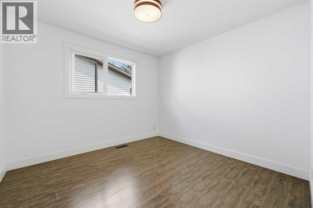 11 Beddington Green NE - Image 20