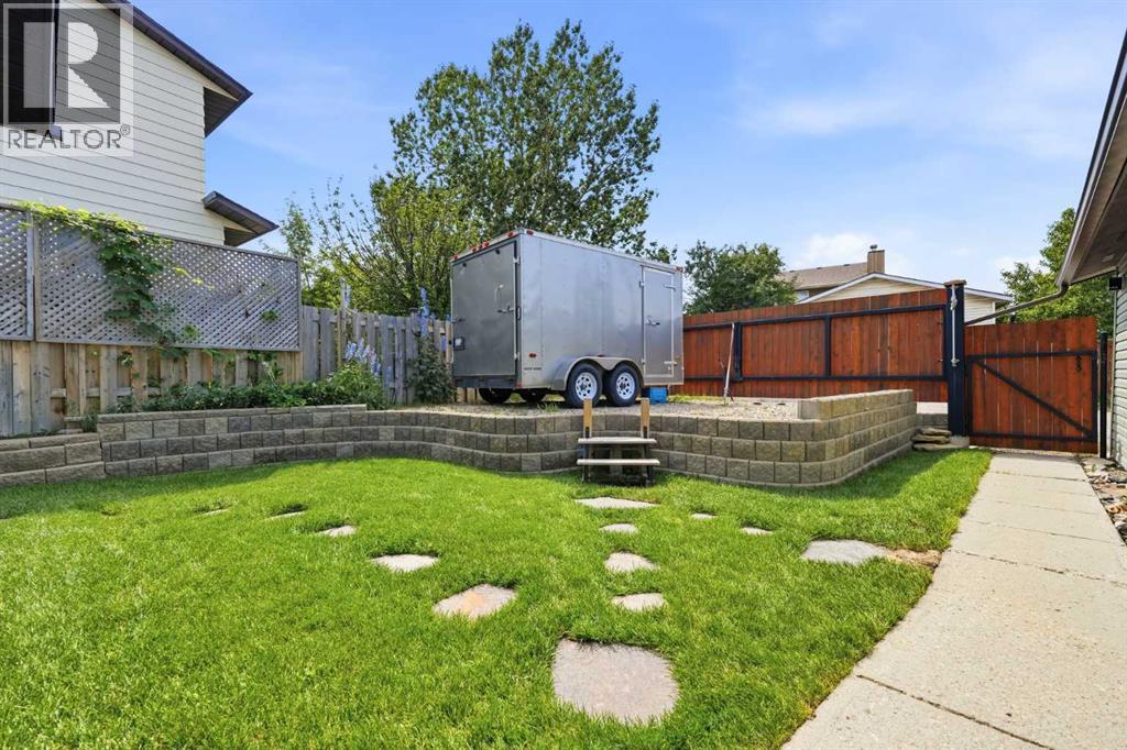 11 Beddington Green NE - Image 36