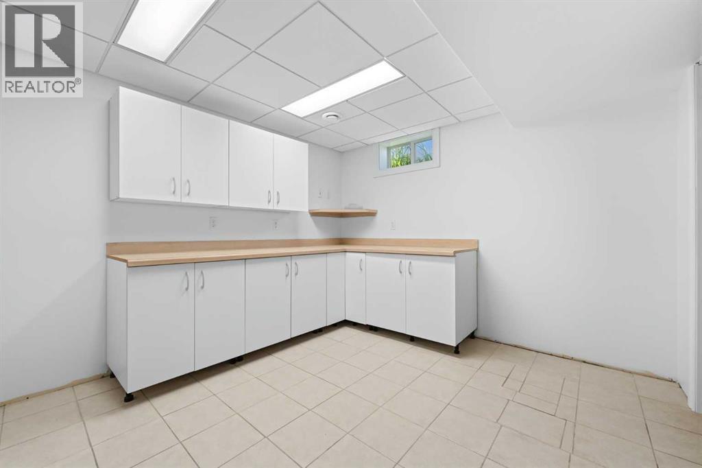 11 Beddington Green NE - Image 33