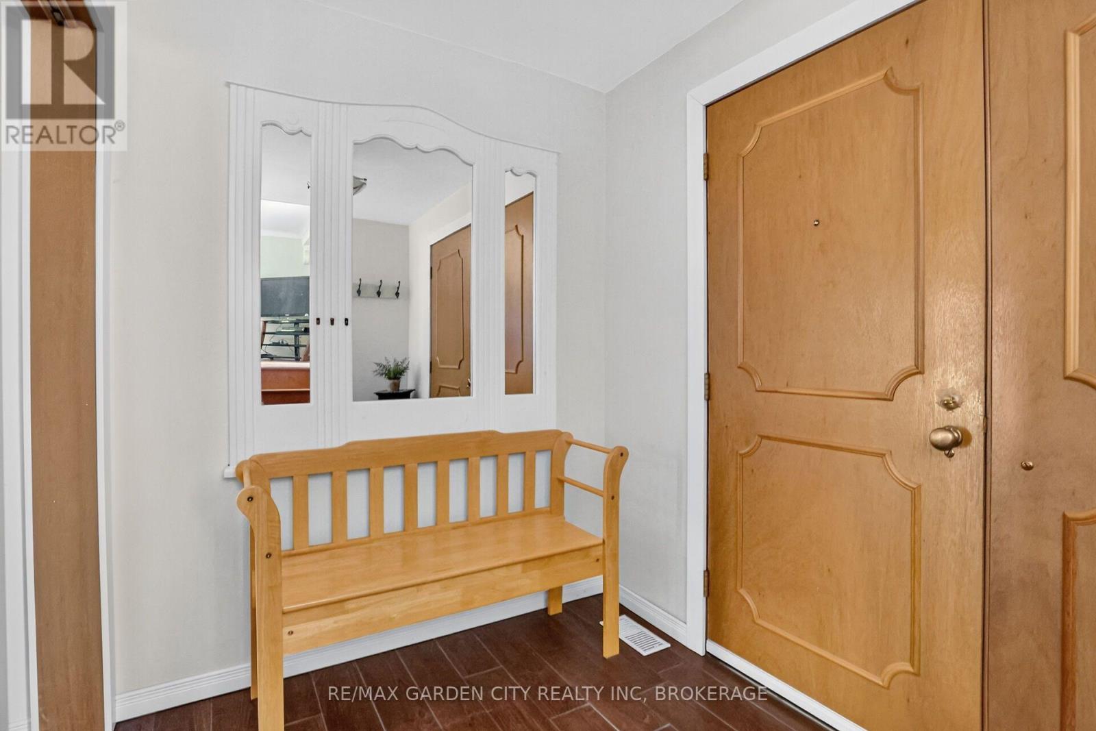 34 DONNA MARIE DRIVE - 6