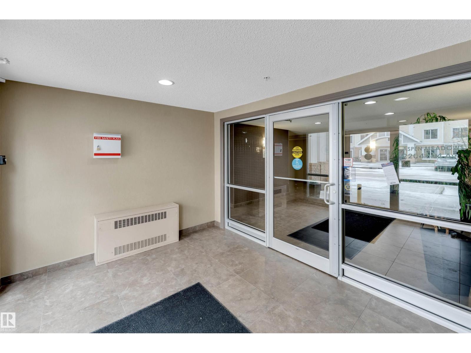 #409 2204 44 AV NW - 5