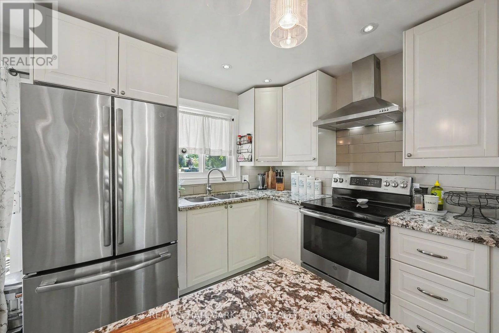 13 DOWNEY AVENUE - Image 14