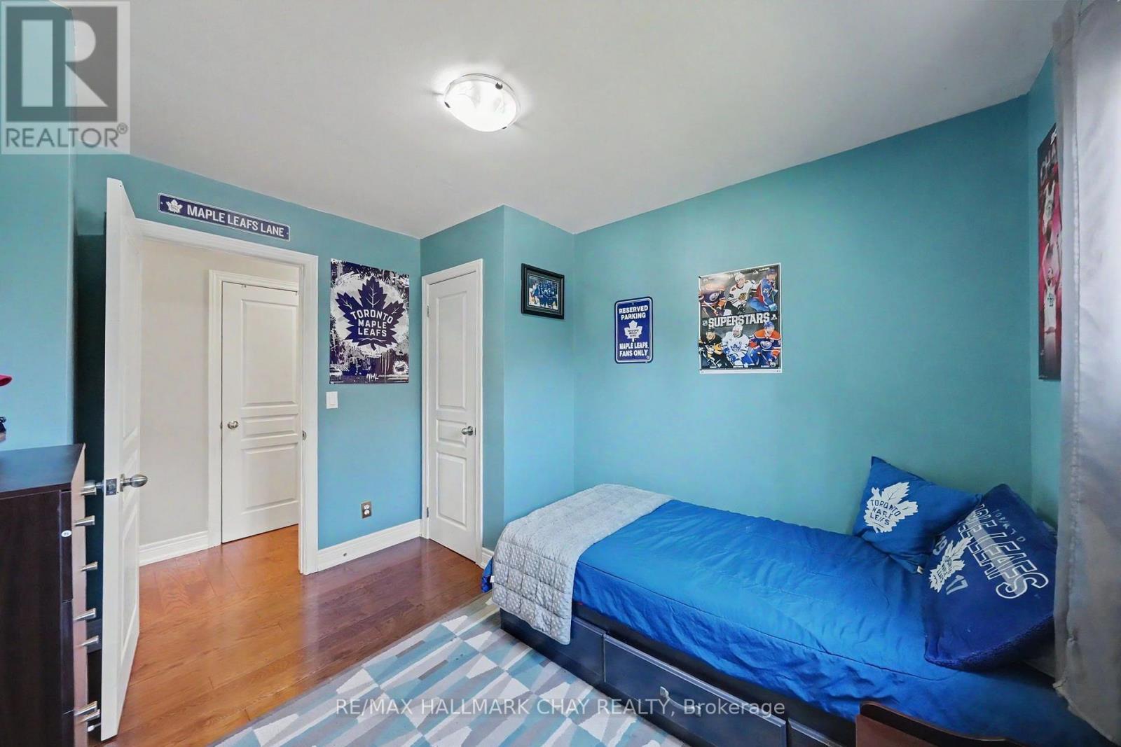 13 DOWNEY AVENUE - Image 22