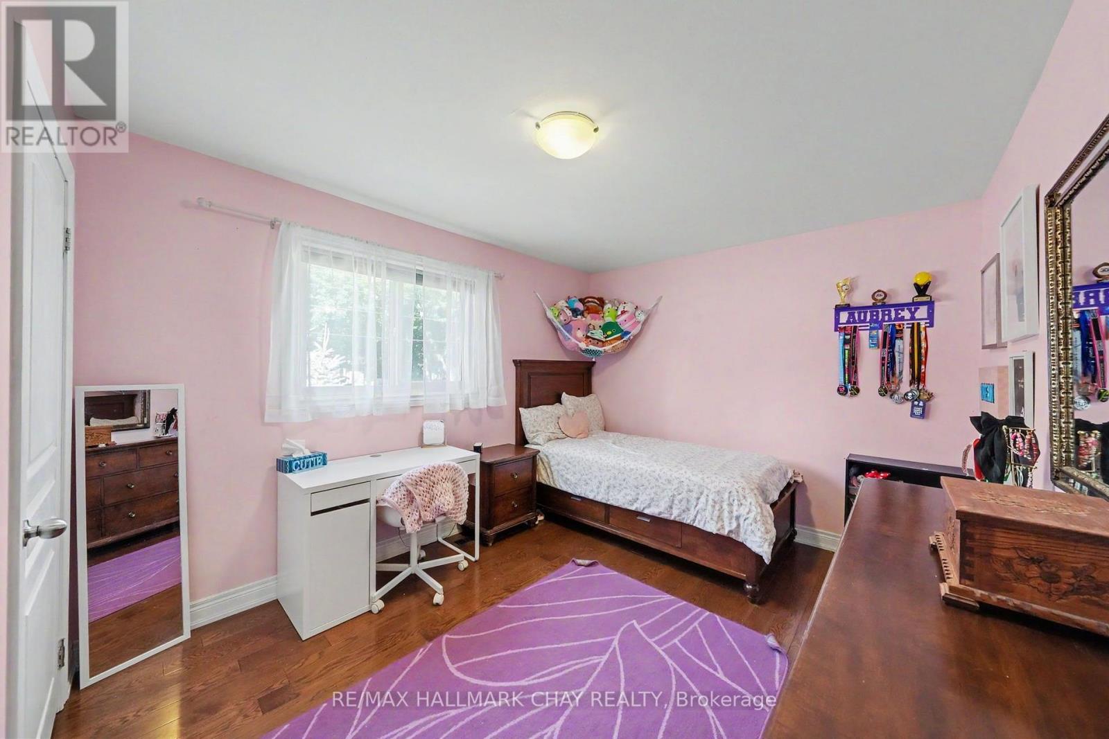 13 DOWNEY AVENUE - Image 23