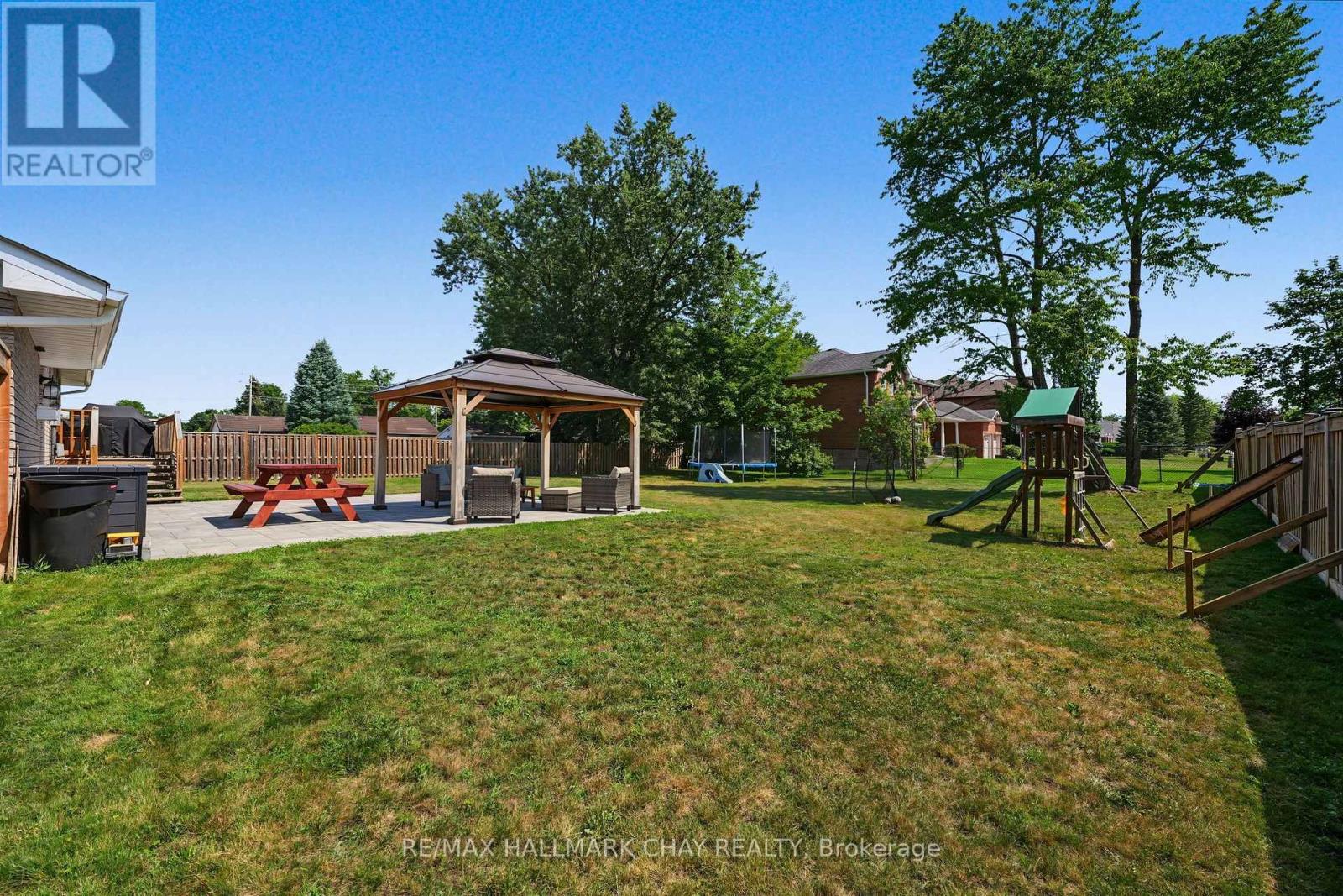13 DOWNEY AVENUE - Image 35