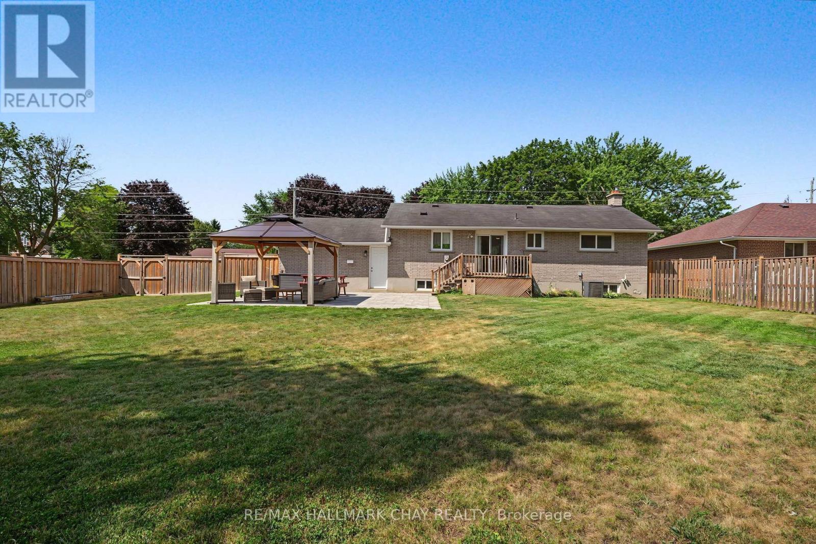 13 DOWNEY AVENUE - Image 38