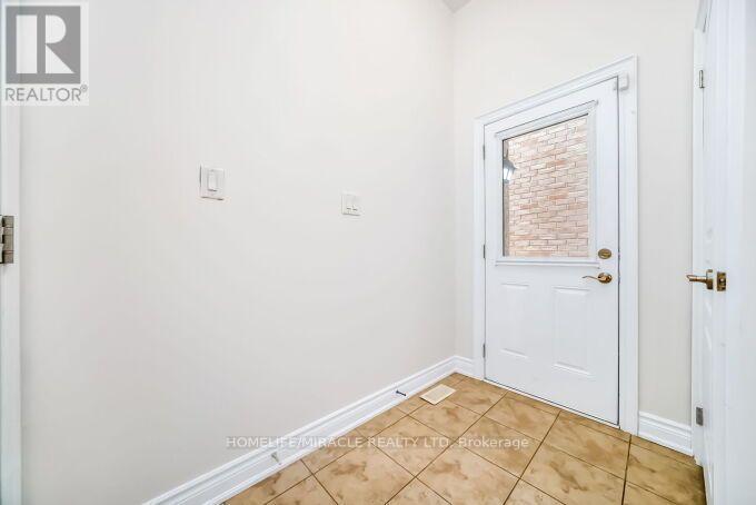 14 BONNIE BRAES DRIVE - 34