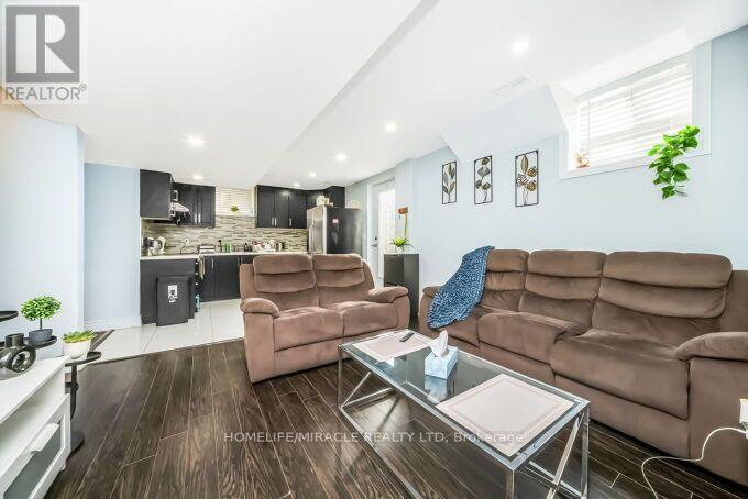 14 BONNIE BRAES DRIVE - 41