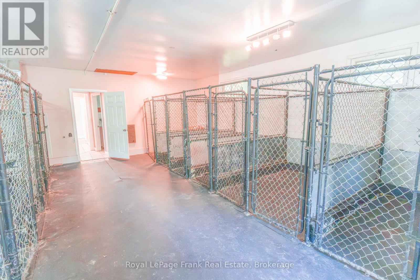 2477 PIGEON LAKE ROAD - 10