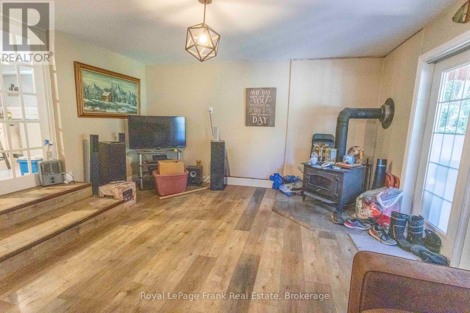 2477 PIGEON LAKE ROAD - 24