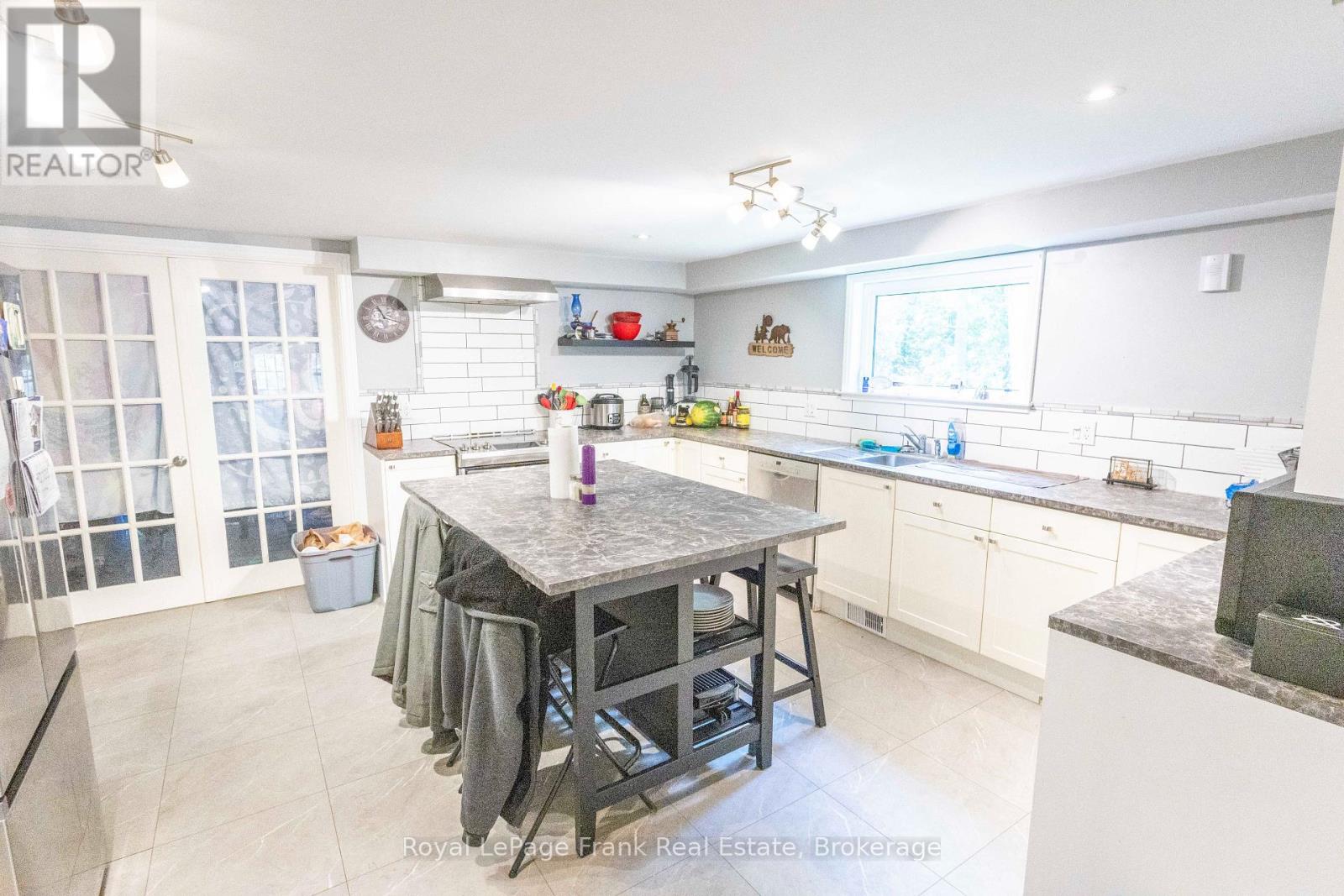 2477 PIGEON LAKE ROAD - 25