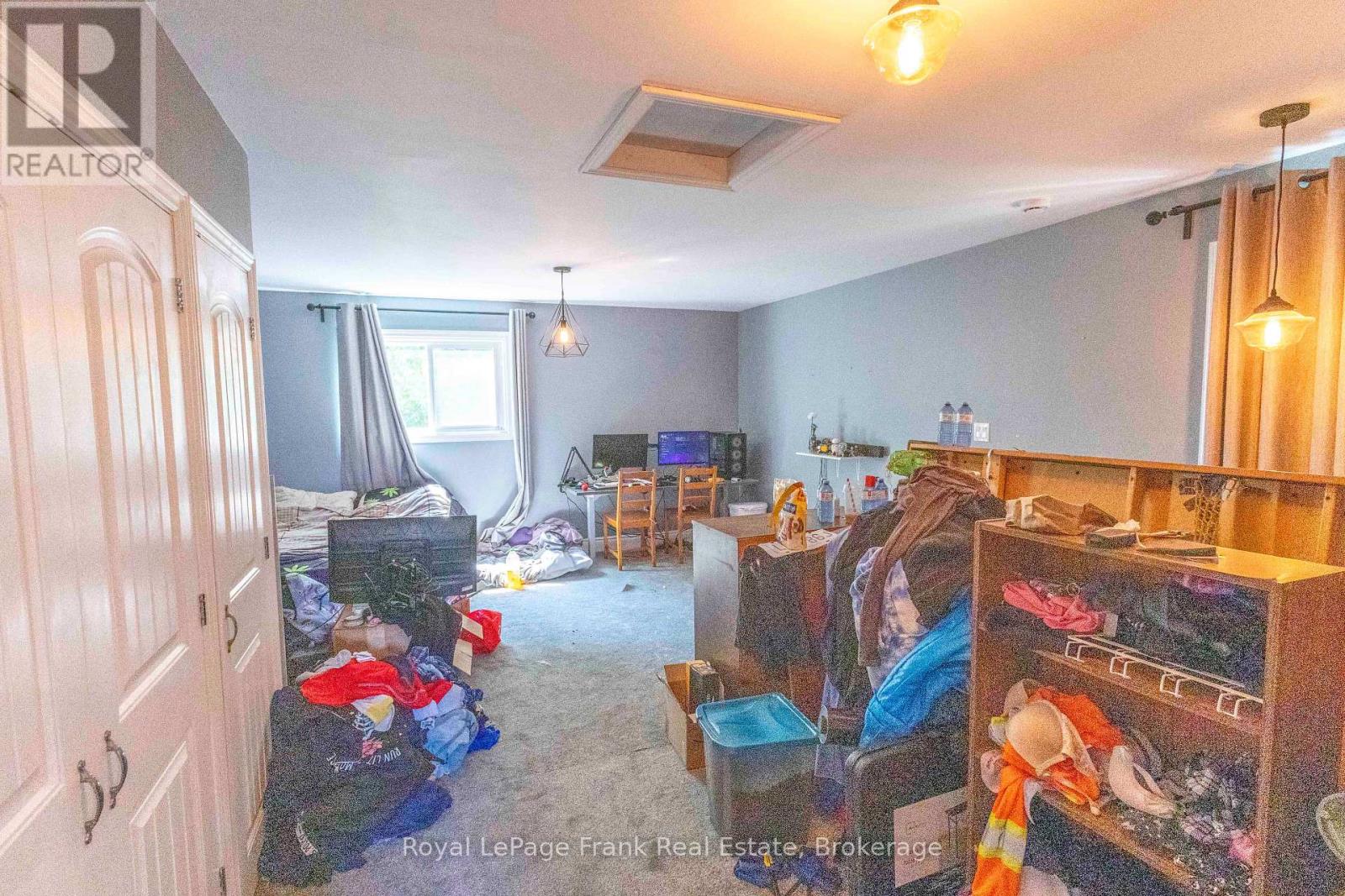 2477 PIGEON LAKE ROAD - 34