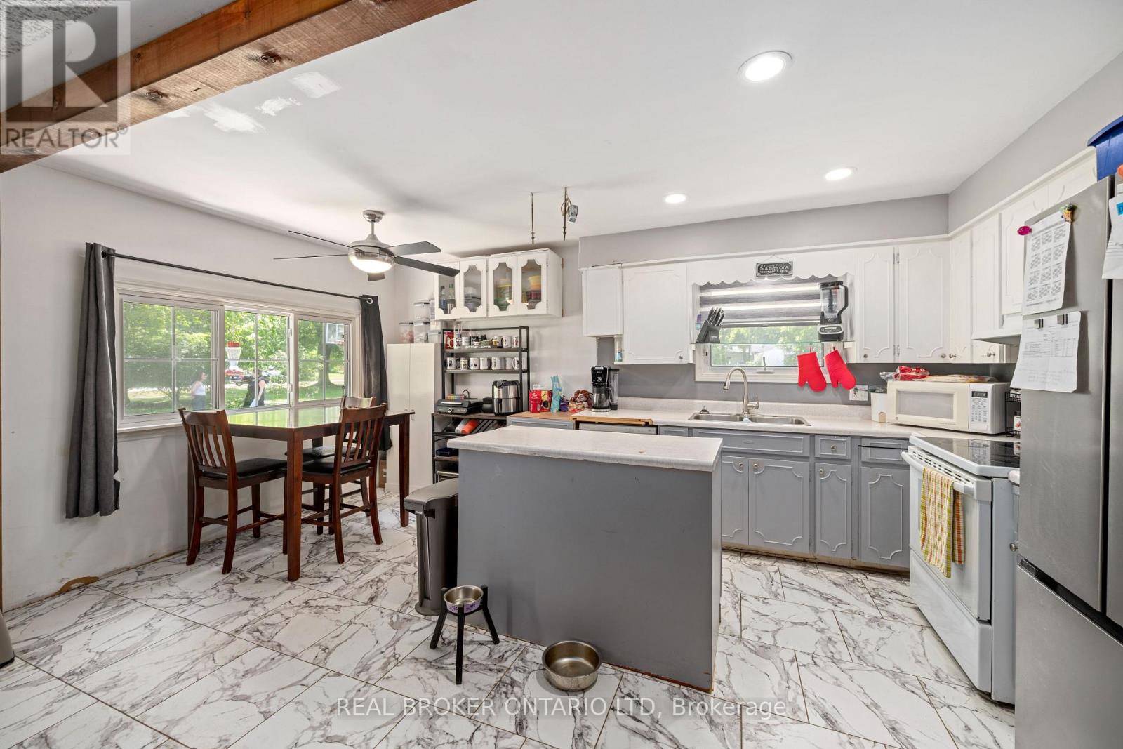 15 MIDDLEMISS AVENUE - 10
