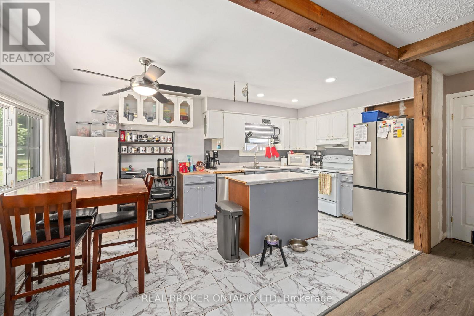 15 MIDDLEMISS AVENUE - 11