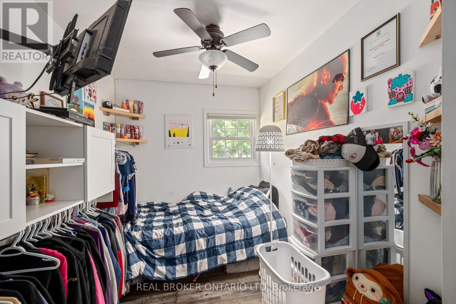 15 MIDDLEMISS AVENUE - 15