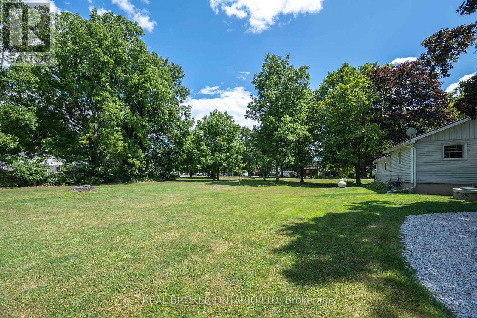 15 MIDDLEMISS AVENUE - 22