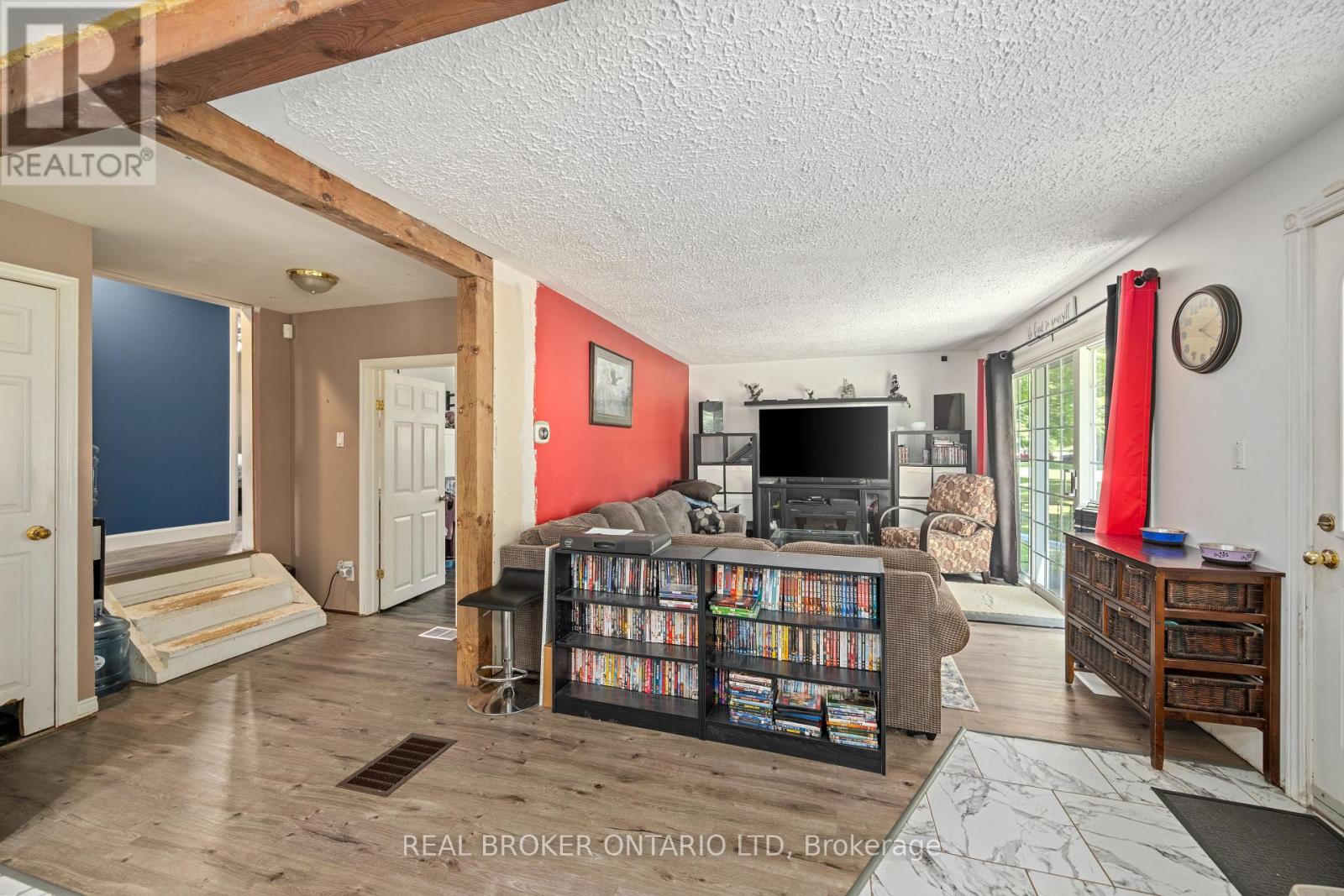 15 MIDDLEMISS AVENUE - 8