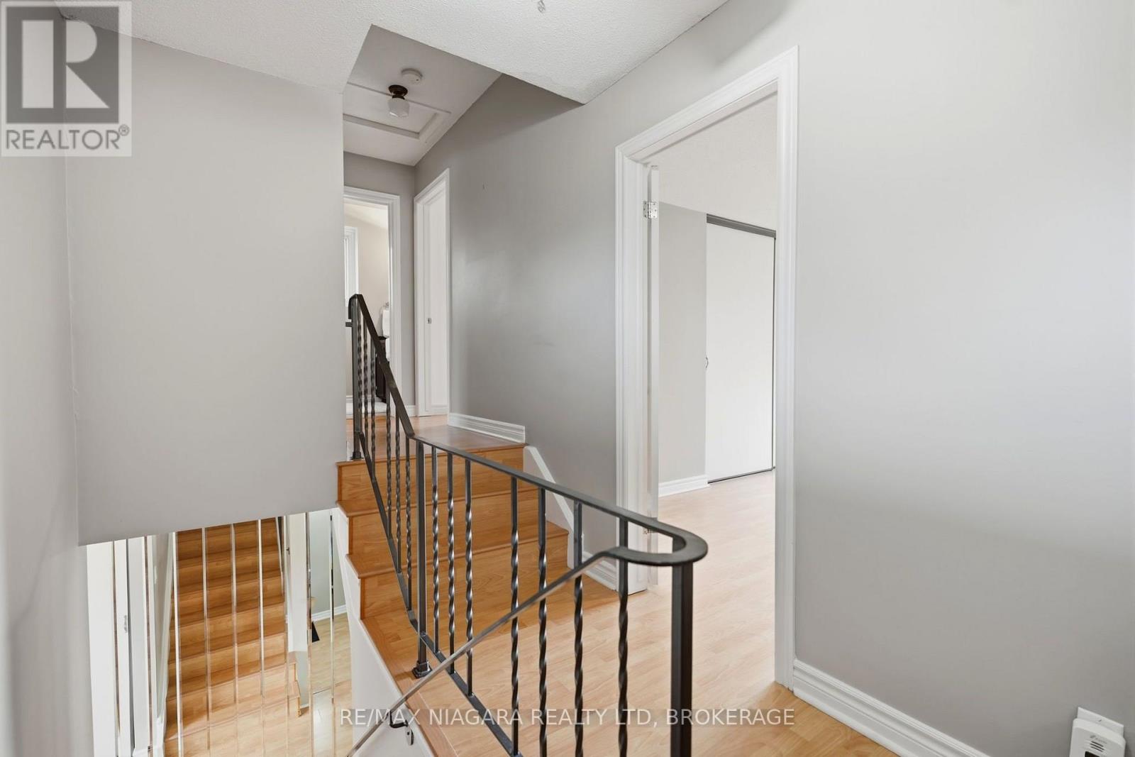 #24 122 LAKESHORE ROAD - 15