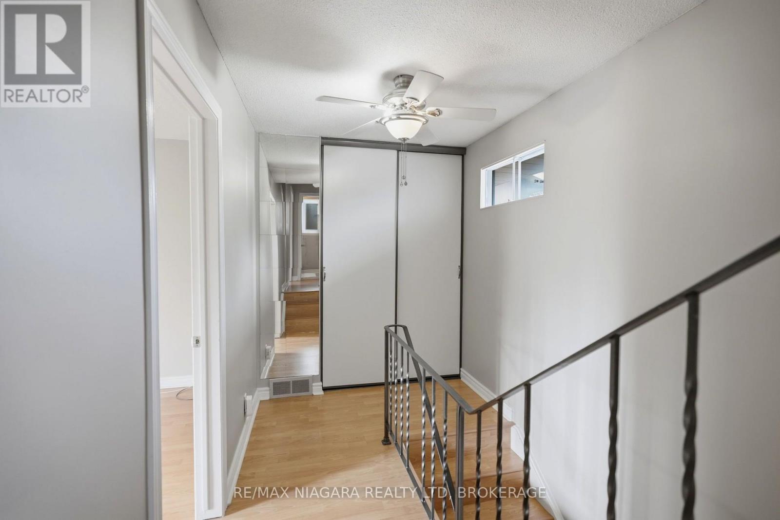 #24 122 LAKESHORE ROAD - 18