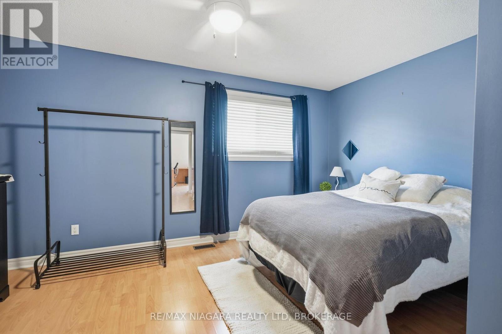 #24 122 LAKESHORE ROAD - 20