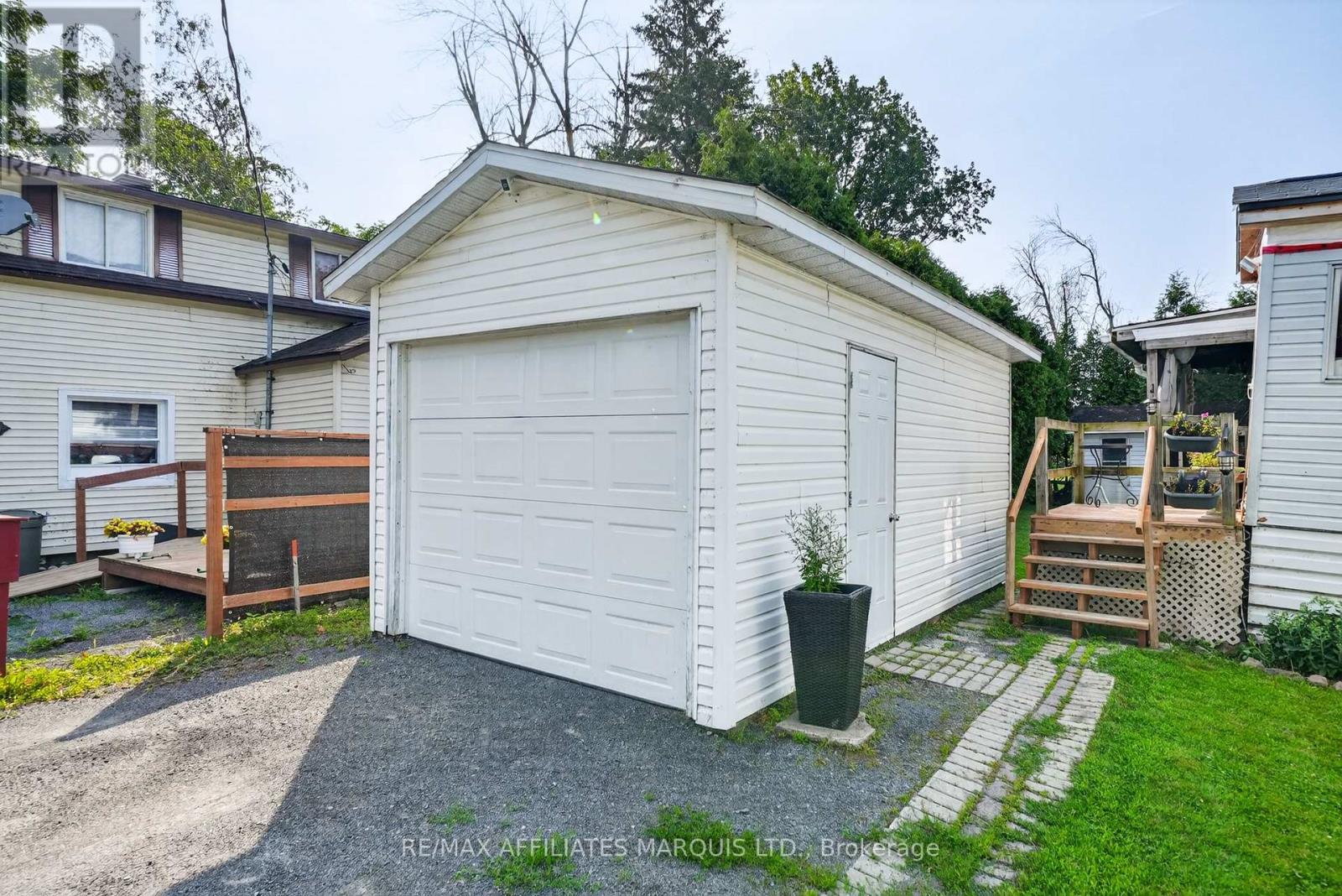 28 THOMAS STREET - 4