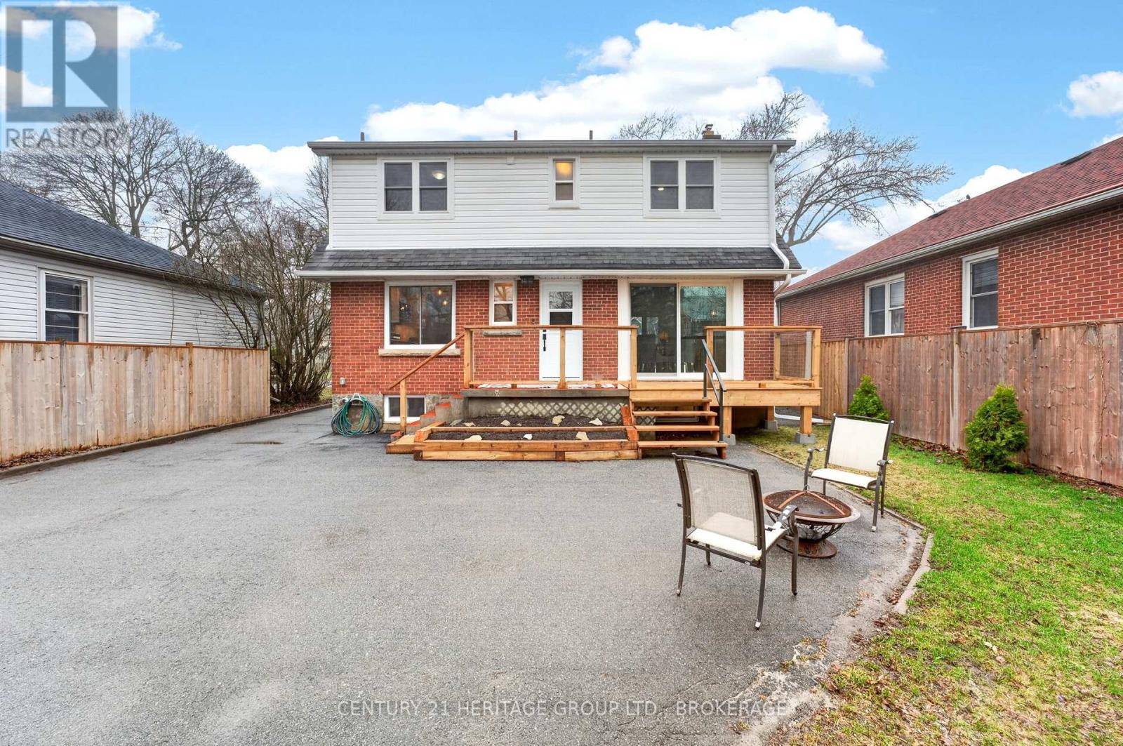 439 COLLEGE STREET - Image 33