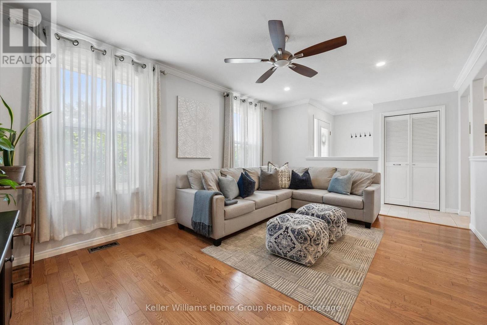 51 DUNHILL CRESCENT - 10