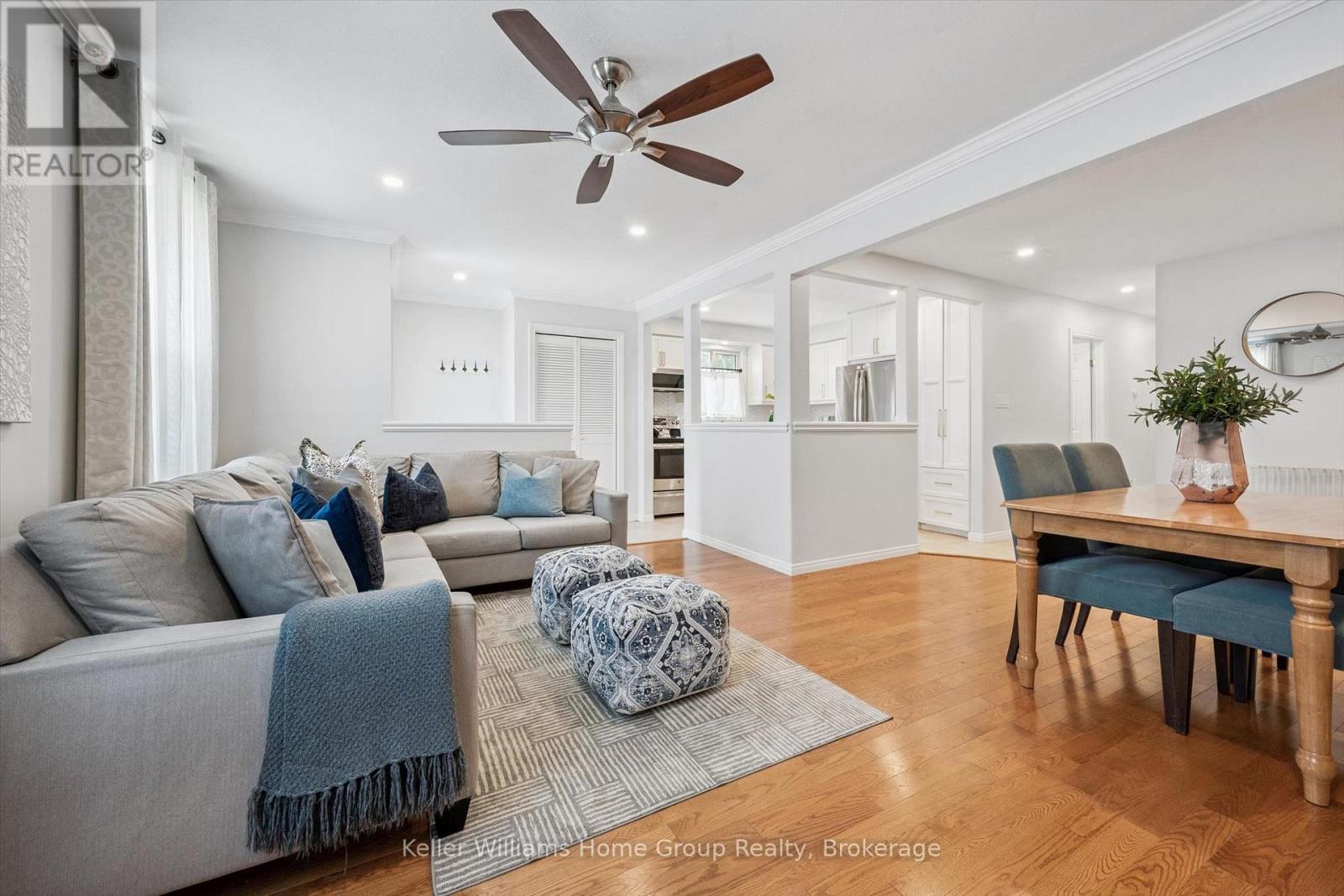 51 DUNHILL CRESCENT - 11