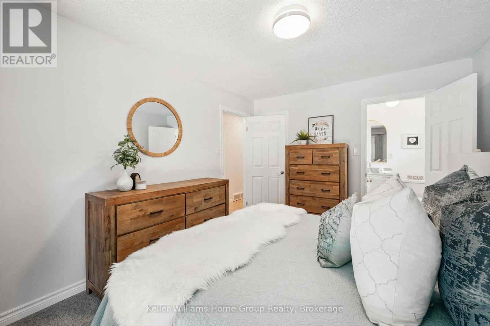 51 DUNHILL CRESCENT - 20