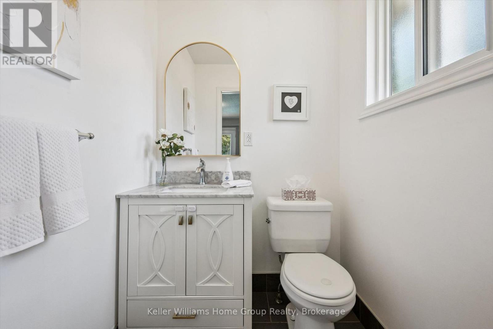 51 DUNHILL CRESCENT - 21