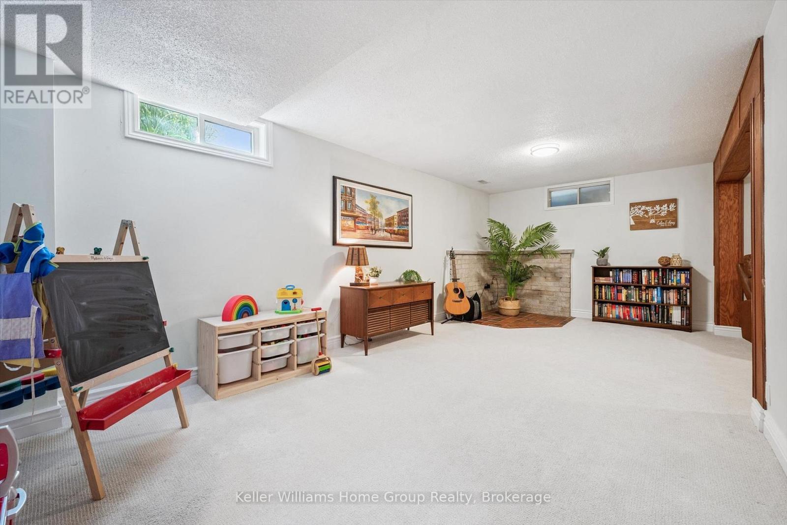 51 DUNHILL CRESCENT - 25