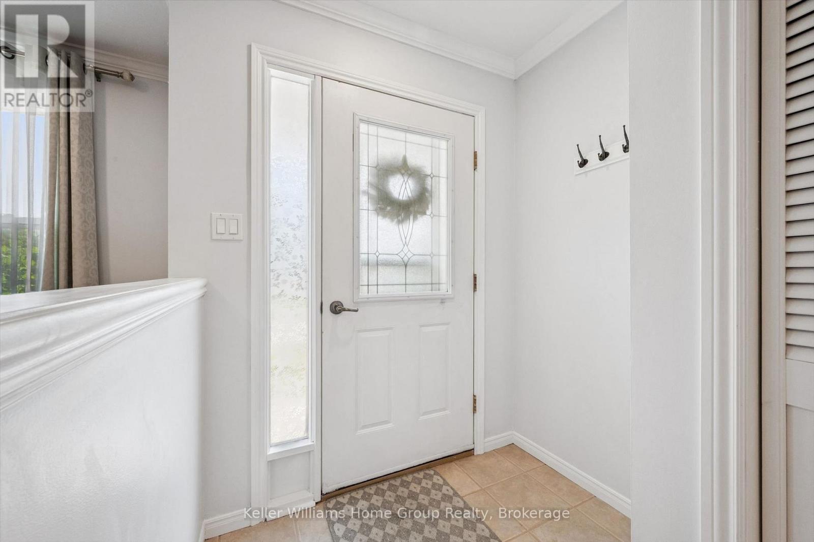 51 DUNHILL CRESCENT - 7