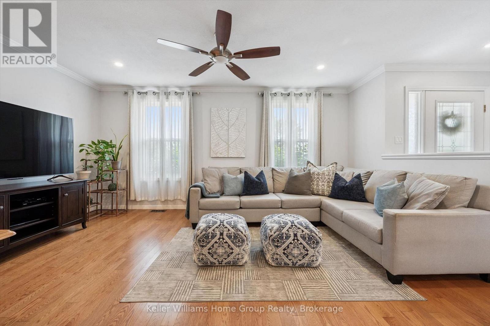 51 DUNHILL CRESCENT - 9