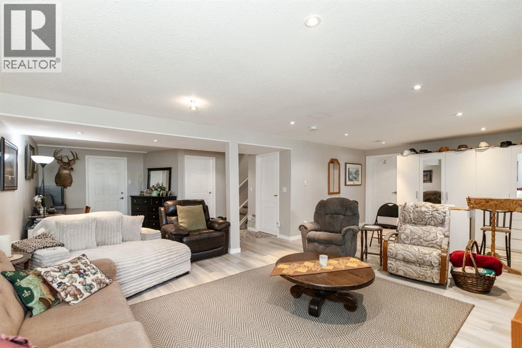 4510 54A Avenue Crescent, Innisfail