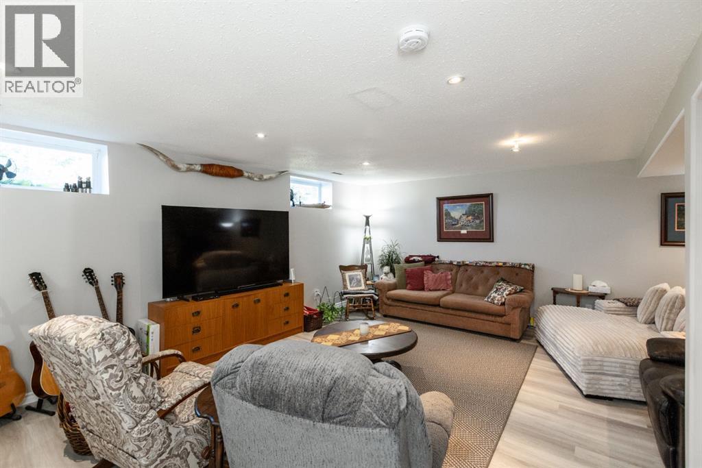 4510 54A Avenue Crescent, Innisfail