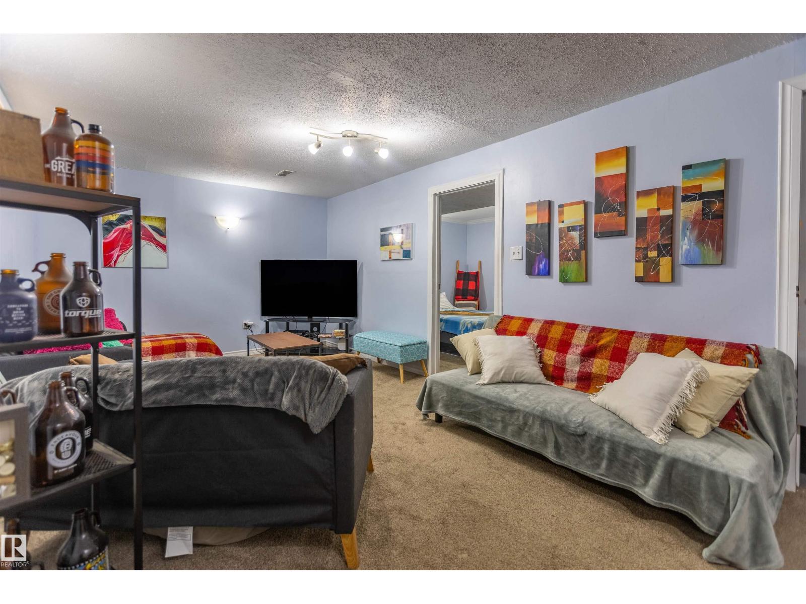 13323 47 ST NW - 28